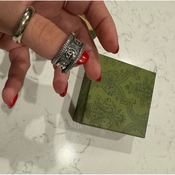 Gucci ring size 6 - Picture 2 of 3